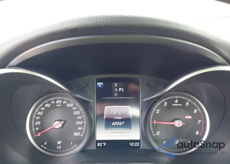 2018 Mercedes-Benz C 300 из США, поврежденный, VIN 55SWF4JB2JU243715